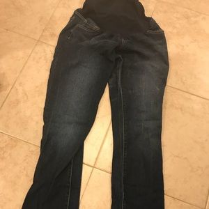 Maternity blue jeans